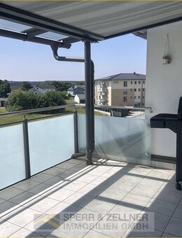 Ampfing - sonnige 2-Zi.-Dachterrassenwohnung mit schönem Ausblick - Ampfing