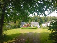 Herrschaftl. Anwesen, Alleinlage 250 qm, Privatweg, eigener Wald, 2 moderne helle Häuser, 9 Min vom Strand, Blick auf einen kleinen See, 1200 qm Scheunen (ausbaufähig), 1,1 Ha Land in 6500 Vojens DÄNEMARK, - Flensburg