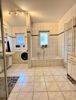 VERKAUFT!!!Wohnen auf einer Ebene /Barrierefrei mit Garten und Garage in 66359 Bous - Bous