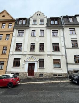 Denkmalgeschütztes Mehrfamilienhaus mit ehemaliger Pension und hellen Räumen - Reichenbach (Vogtland)