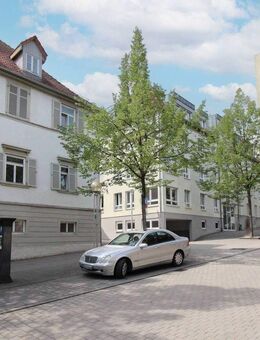 Charmante 2-Zi-Wohnung im denkmalgeschützten Stadthaus mitten im kulturellen Herzen von Ludwigsburg - Ludwigsburg