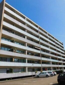 Großzügige 3-Zimmerwohnung renoviert mit Vinylboden und 2 Balkonen... - Duisburg