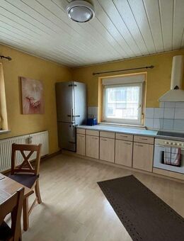 Charmantes, renovierungsbedürftiges Mehrfamilienhaus 8 Zi. mit großem Garten in bester Wohnlage - Kulmbach