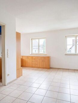 Helle 3-Zimmer-Wohnung mit TG-Stellplatz - solide vermietet in Merching - Merching