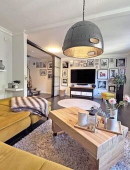 Lübeck : Wohnen am Elbe-Lübeck Kanal - modern ausgestattetes Reihenhaus mit TG-Stellplatz und Gartenhaus - Einziehen & Wohlfühlen - Lübeck