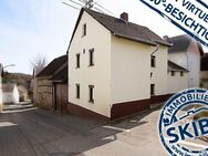 Leben im Brohltal: kleines Einfamilienhaus mit Scheune und Innenhof - Oberdürenbach