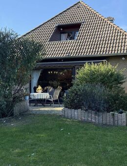Wildeshausen: Einfamilienhaus, stadtnah, 5 Zimmer, 170 m² Wohnfläche, Garten, 2 Garagen, 2te Reihe - Wildeshausen