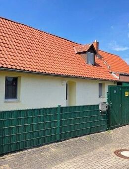 Charmantes Wohn- oder Ferienhaus mit Garage und Nebengelass in Ortslage von Schadeleben am „Concordia-See“ - Seeland