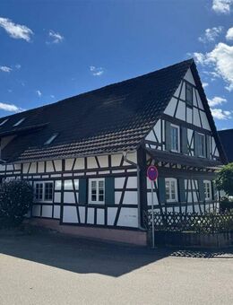 Charmantes Fachwerkhaus mit 3 WE und traumhafter Gartenanlage - Kehl