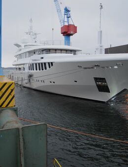 MICRON 99 - INTERNATIONAL - Mega Yacht Antifouling - Red - Kaltenkirchen