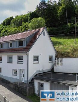 Schönes Zweifamilienhaus mit Garten und Garagen! - Veringenstadt