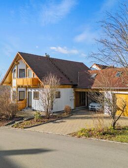 Ein Zuhause zum Verlieben! Großzügiges Einfamilienhaus mit Einliegerwohnung in begehrter Wohnlage - Burgrieden