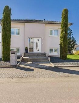 NENNIG: NEUWERTIGES, MASSIVES WOHNHAUS IN TOP LAGE AN DER GRENZE LUXEMBURG! - Perl