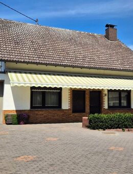 Freistehendes Einfamilienhaus EFH 902qm Baugrundstück Platz Garten Mülheim-Kärlich - Mülheim-Kärlich