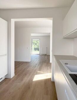 Familientraum! Sanierte Doppelhaushälfte mit Einbauküche, eigenem Garten und Garage in Traumlage. - Wilsdruff