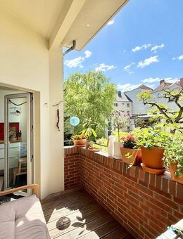 Helle + freundliche 4-Zimmer-Altbauwohnung mit Charme, Platz & sonnigem Balkon in Top-Lage - Hannover