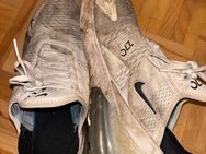 Durchgelaufene Sneaker Schuhe 🧦💦 - Habichtswald