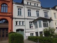 Renovierte 4-Zimmer-Altbau-Wohnung in Top-Lage mit Blick auf den Schweriner See - Schwerin