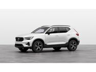 Volvo XC40, Plus Dark B3, Jahr 2024 - Aachen