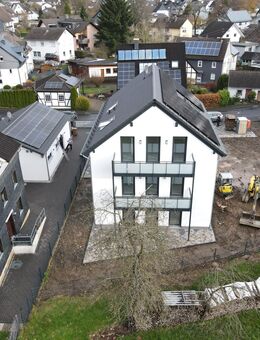 Preissturz für hochwertige Neubauwohnung mit Balkon und wunderschönem Blick ins Grüne -auch für Kapitalanleger !! - Kreuztal
