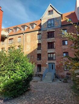2 Zimmer Galerie Wohnung in Rostocks Altstadt mit Einbauküche - Rostock