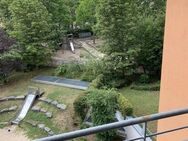 Wohnung mit Balkon zum Einziehen und Wohlfühlen! - Stuttgart