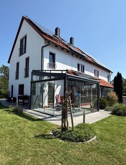 "Exklusiv in Ergolding - großzügige Doppelhaushälfte mit Gartenparadies, Wintergarten und Solaranlage" - Ergolding