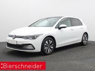 VW Golf, 1.5 8 eTSI Move IQ LIGHT PARKLENK, Jahr 2023 - Regensburg