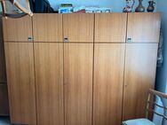 Kleiderschrank - Essen