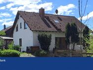 Zweifamilienhaus mit Doppelgarage in Feldrandlage! - Sinsheim