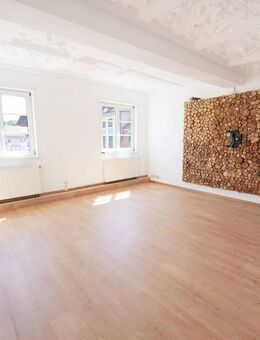 Großzügige 4-Zimmer-Dachgeschosswohnung in historischem Stadthaus - Coburg