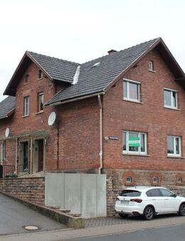 Doppelhaushälfte mit schönem Garten und Nebengebäude!!! - Neuhaus-Schierschnitz