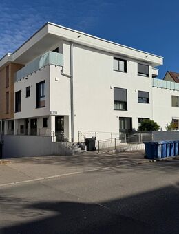 Penthouse-Wohnung in toller Lage von Trossingen + 2 PKW-Stellplätze - Trossingen