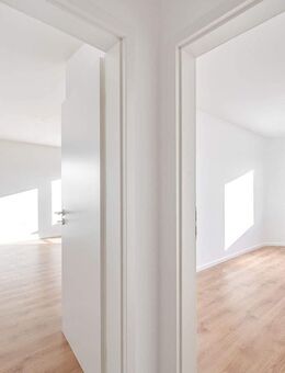 Helle & sanierte 3-Zimmer-Wohnung im 3. OG mit Balkon und Einzelgarage - Pfaffenhofen (Ilm)