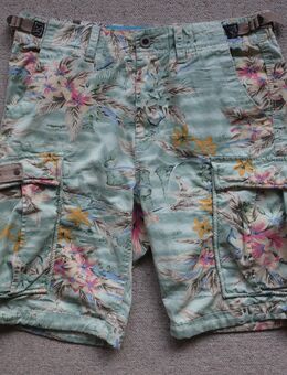 Jetlag Cargo Shorts Floral Green Flower Hawaii W32 Größe M - Niddatal
