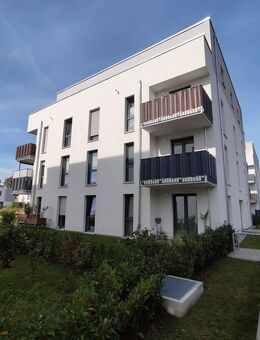 *Traumhafte 4-Zimmer-Wohnung mit 2 Balkonen in Coswig - Modern & Neuwertig!* - Coswig