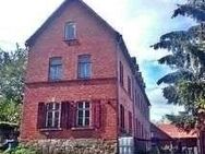 Bei Teuchern - (T)RAUM ZUR ENTFALTUNG ! Imposantes, solides Klinker-MFH / EFH - Teuchern
