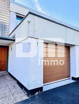 Barrierearme Terrassenwohnung mit Schwimm / Spa-Saunabereich, Garage in gesuchter Lage - Kassel