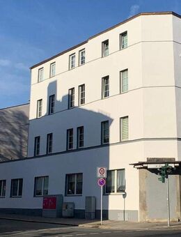 Einmalige Gelegenheit Hof/Saale: Quartier mit viel Potenzial im Zentrum - 4 Häuser/1 Gebäude teilvermietet - traumhafter Innenhof - Hof