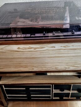 Stereo Anlage Radio Grundig ,Plattenspieler , Cassetten teil - Hersbruck