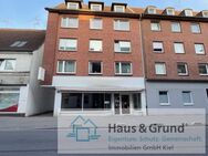 Ruhige 2 1/2-Zimmer Wohnung mit Balkon in der Innenstadt von Neumünster - Neumünster