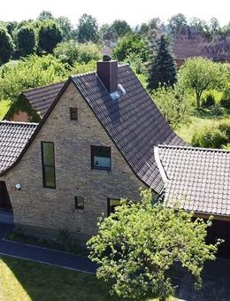 Einfamilienhaus mit Ferienhaus und zusätzlichem Flurstück - Ziethen (Schleswig-Holstein)