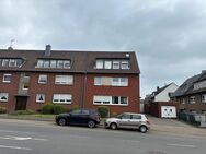 schöne Dachgeschoss-Wohnung mit Balkon - Oberhausen