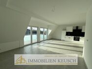 Exklusive, moderne und helle 3 Zimmer Wohnung mit Fahrstuhl im DG in zentraler Lage von Hoya - Hoya