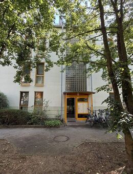 Gut vermietete Wohnung, in ruhiger und grüner Wohnlage, unweit der Stadtgrenze zu Berlin**KFZ-Stellpl.**Balk.**EBK** - Blankenfelde-Mahlow