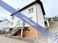 IK | Zweifamilienhaus in ruhiger Lage und großem Grundstück - Oberarnbach