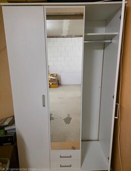 Kleiderschrank, weiß, 3-türig, mit Spiegel - Zossen Zentrum