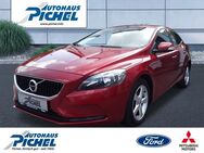 Volvo V40, Kinetic PPS VO HI KOMFORT-PAKET, Jahr 2018 - Rochlitz