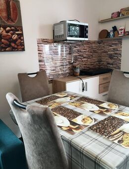 Möblierte 2 Zimmer-Wohnung im Grünen - verfügbar ab März 2026 - Nienhagen (Mecklenburg-Vorpommern)