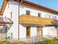 Doppelhaushälfte in ruhiger Lage mit Garten, Garage und Carport! - Finsing